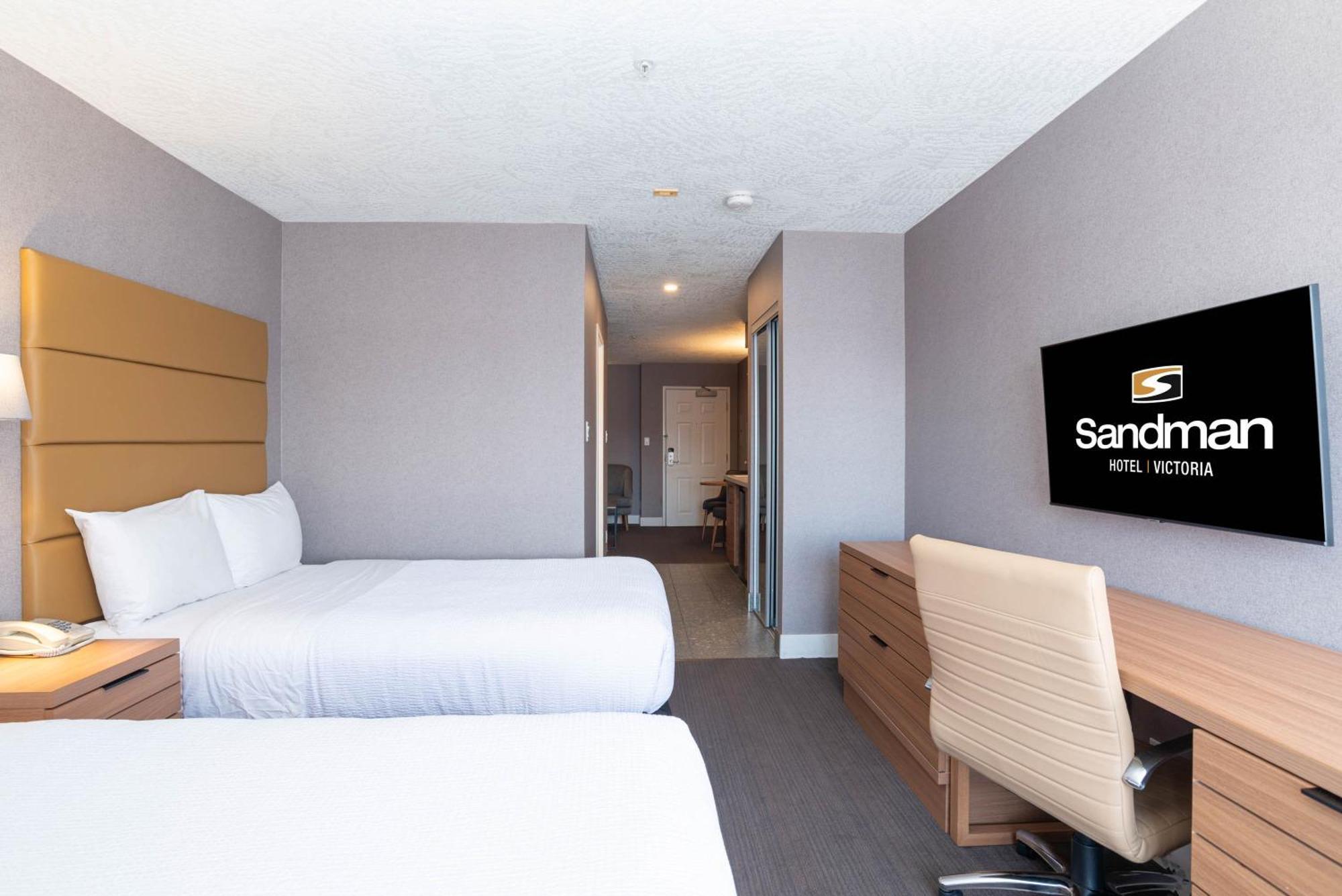 Sandman Hotel Victoria Bagian luar foto